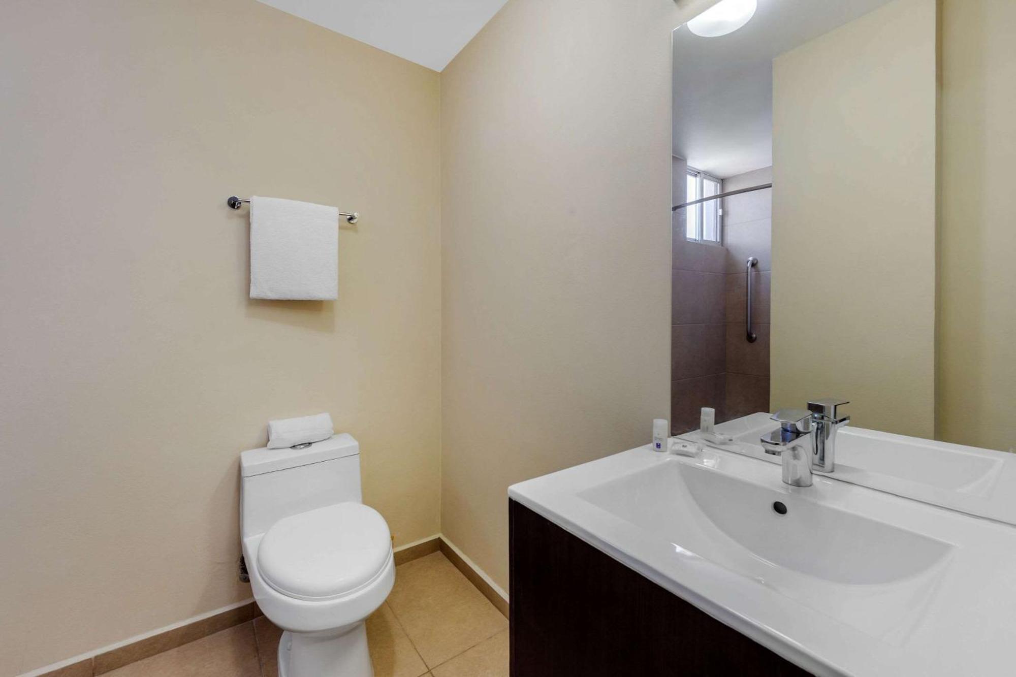 Comfort Inn San Luis Potosí Dış mekan fotoğraf